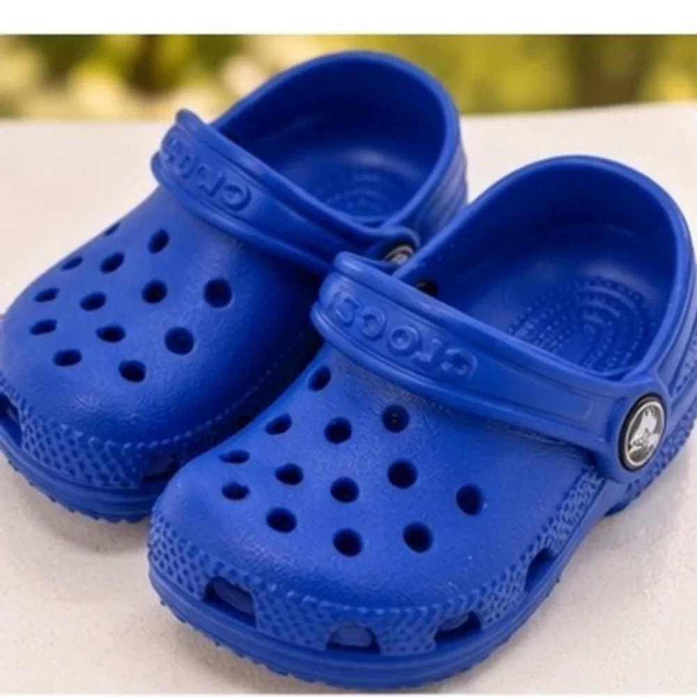 Crocs Classic Clog Royal Blue Kids Toddler Size 2 3 Slip On Water Shoes